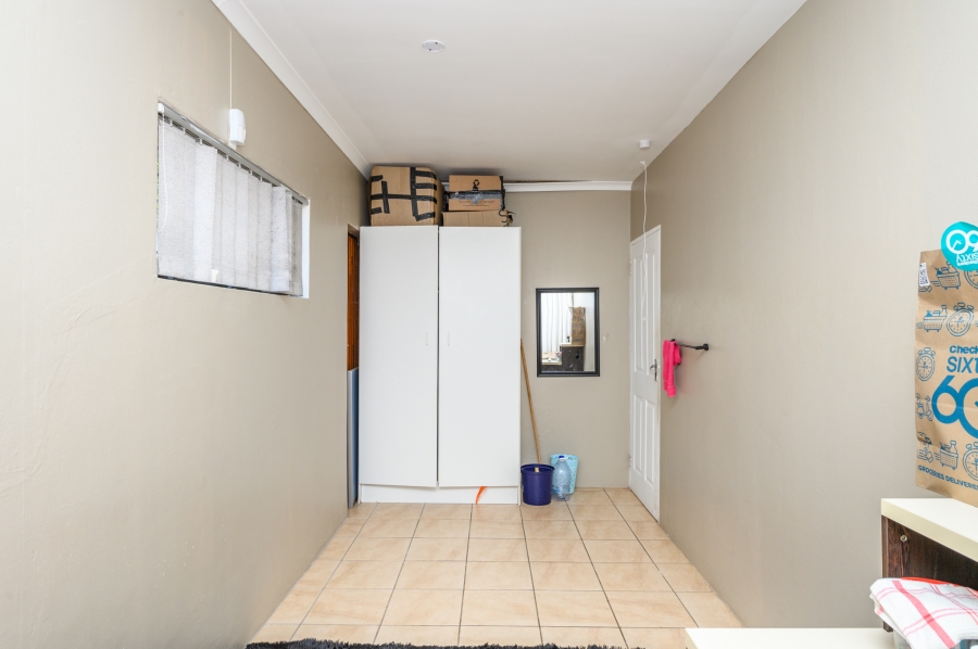 15 Bedroom Property for Sale in Summerstrand Eastern Cape